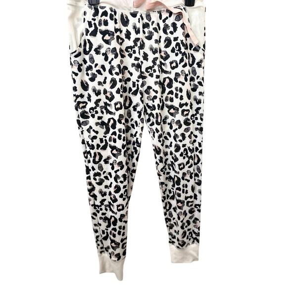 Jenni Animal Print 2 piece pajama set - Size M (EUC) - Picture 3 of 9